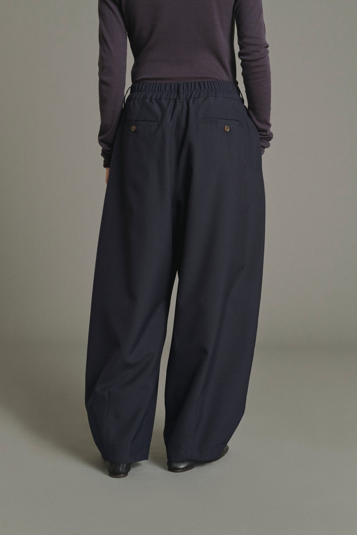 Vernon Trousers - Midnight Blue - Women vue 4