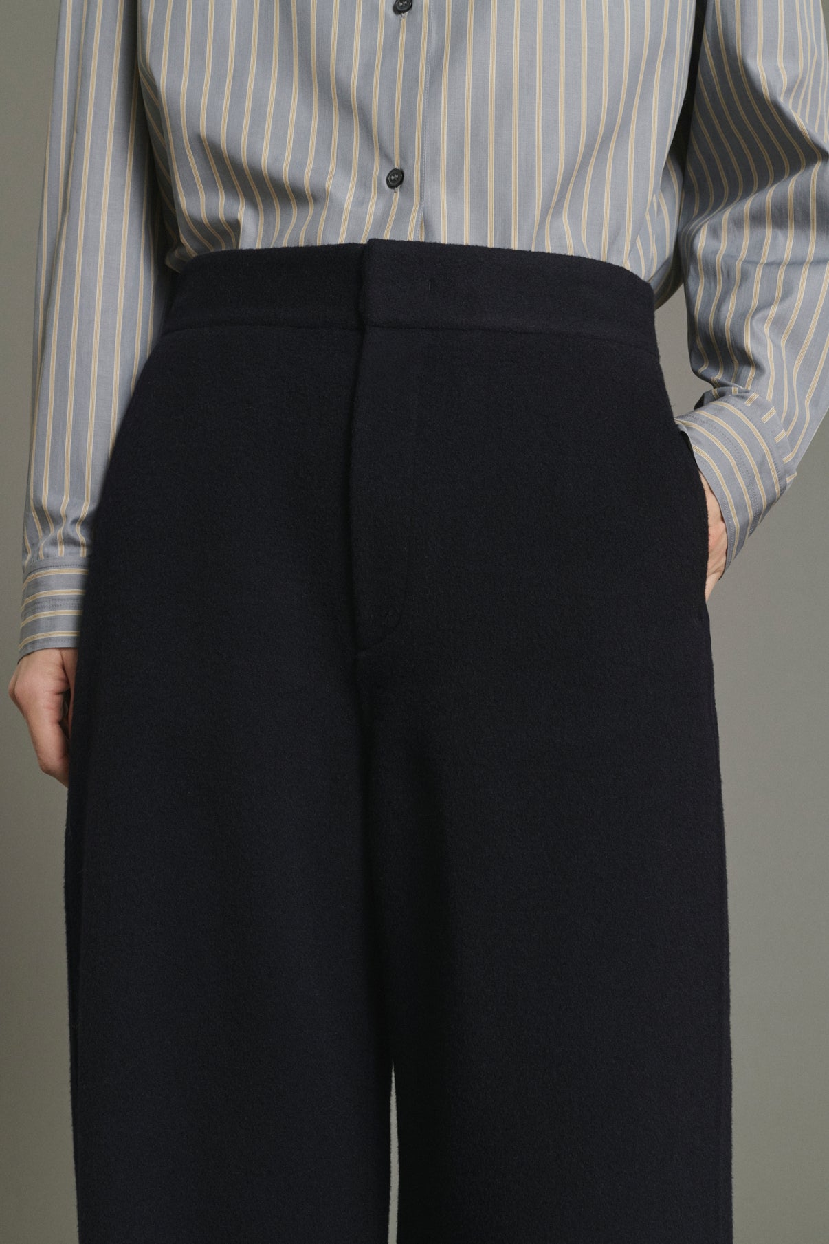 Hawk Trousers - Deep Navy - Wool - Women vue 4